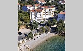 Studio Apartman Rene
